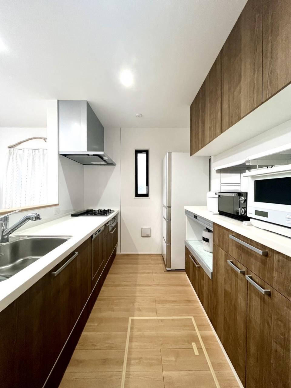 ���å����Ǽ���߸�ê���ѥ�ȥ꡼���ڡ����դ������å��󤫤��ӥ󥰤����Ϥ���Τǡ������ͤ����Ƥ⸫���ʤ���Ȼ����Ǥ��ޤ������å���ˤϿ������դ��Ǥ�