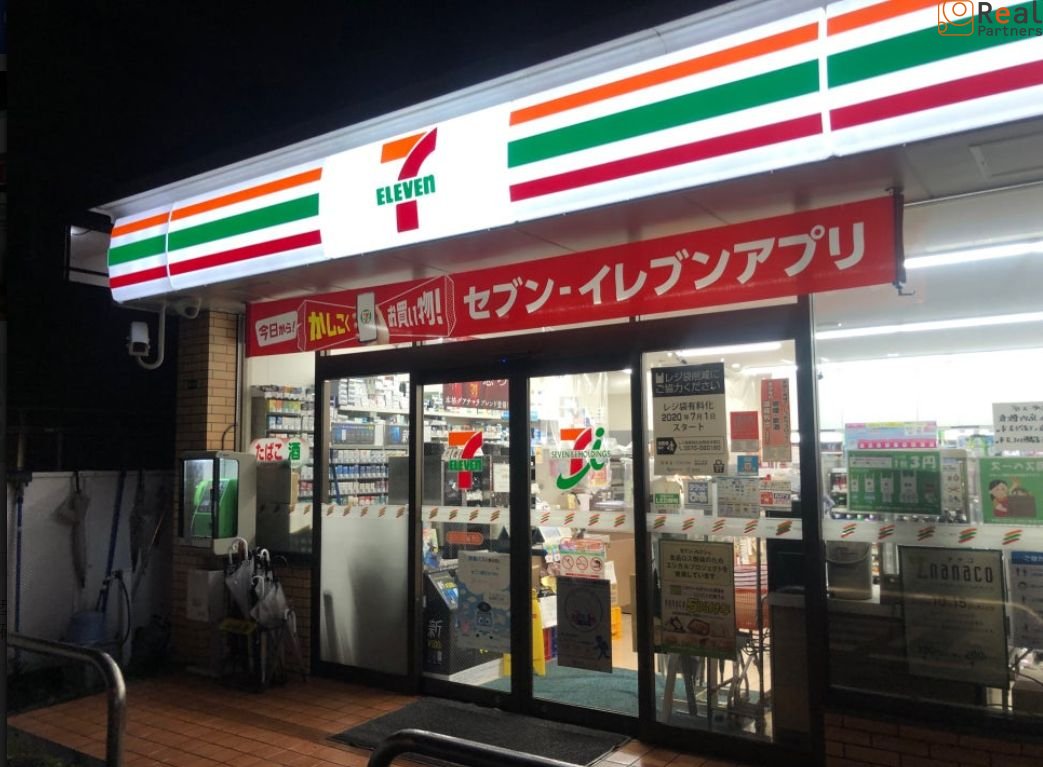 ���֥󥤥�֥�������9����Ź ����5ʬ�� 340m