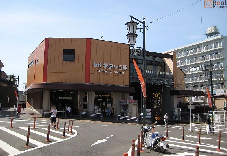 ��˾���ֱ�(��Ŵ ����) ����12ʬ�� 950m