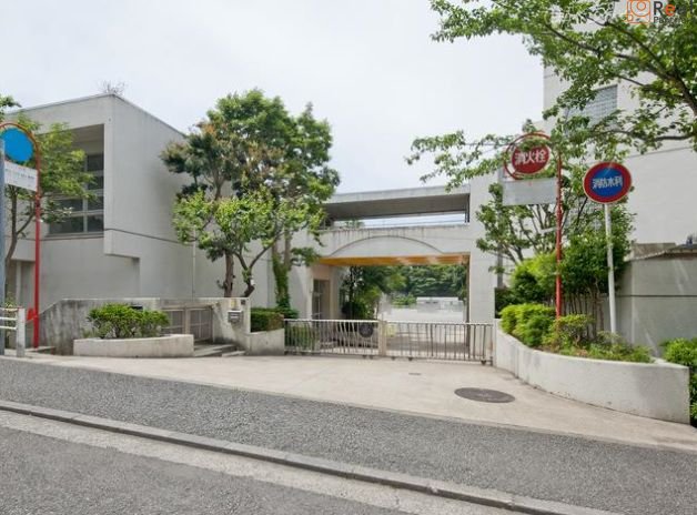 ���ͻ�Ω���ľ��ع� ����13ʬ�� 980m