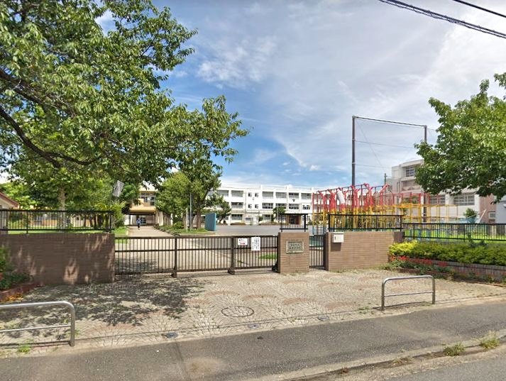 ���ͻ�ΩĬ�ľ��ع� ����8ʬ�� 580m