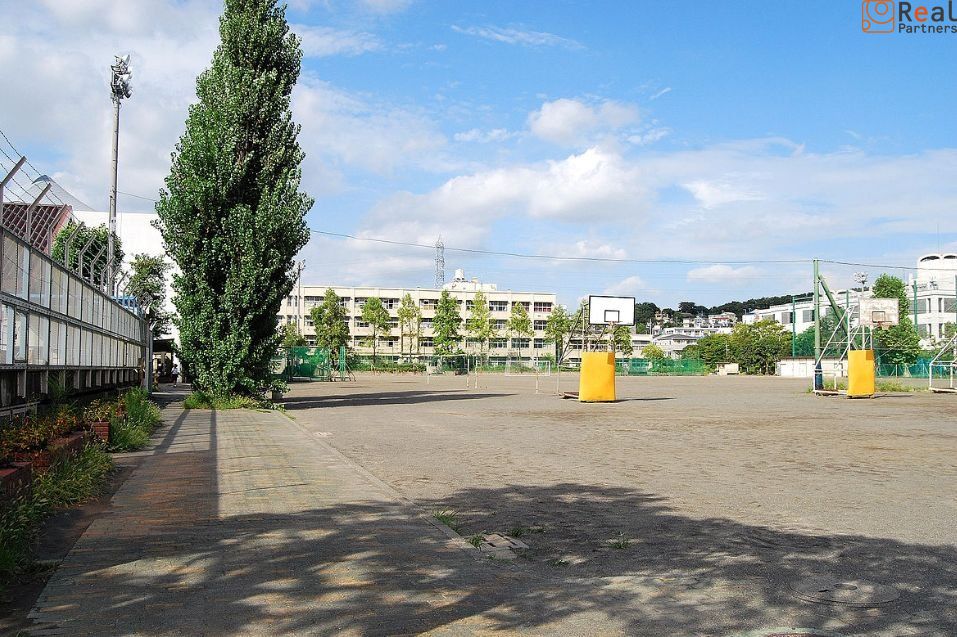 ���ͻ�Ω��������ع� ����16ʬ�� 1270m