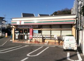 ���֥󥤥�֥����̻���7����Ź�ޤ�����4ʬ��251��