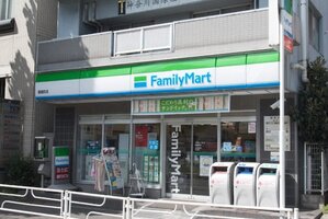 �ե��ߥ꡼�ޡ��� �ᲰĮŹ�ޤ�����3ʬ��211m